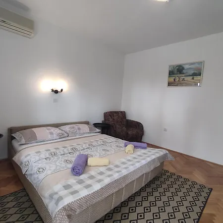 Superior Palma With Very Big Terrace Vorgesetzter Direct To Sandy About 150-200m Crikvenica