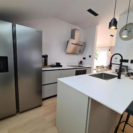 3 Bedrooms Superior Palma Direct About 150-200m To Sandy Pensión