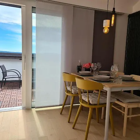 Pensión 3 Bedrooms Superior Palma Direct About 150-200m To Sandy