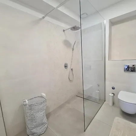 3 Bedrooms Superior Palma Direct About 150-200m To Sandy 3* Crikvenica