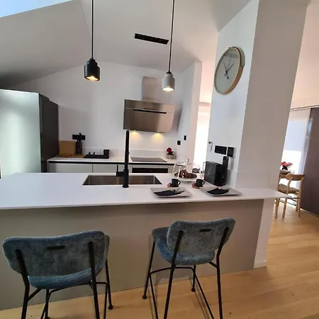3 Bedrooms Superior Palma Direct About 150-200m To Sandy Pensión 3*