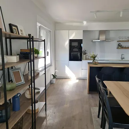 3 Bedrooms Superior Palma Direct About 150-200m To Sandy Pensión Crikvenica