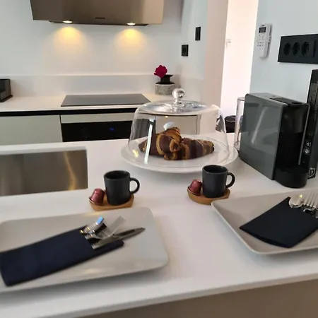 Pensión 3 Bedrooms Superior Palma Direct About 150-200m To Sandy Crikvenica