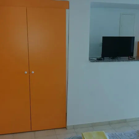 3 Bedrooms Superior Palma Direct About 150-200m To Sandy Pensión Crikvenica