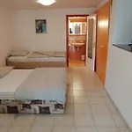 Superior Palma With Very Big Terrace Vorgesetzter Direct To Sandy About 150-200m Crikvenica