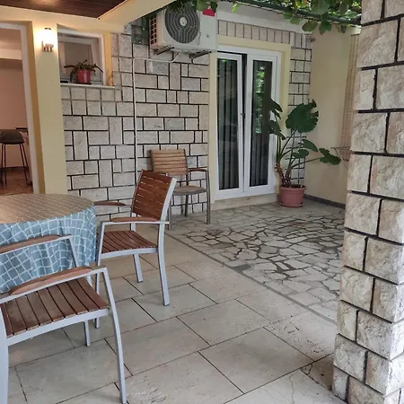 Superior Palma With Very Big Terrace Vorgesetzter Direct To Sandy About 150-200m Crikvenica